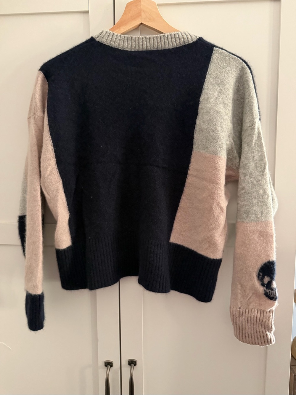 Skull Cashmere Colorblock Crewneck Crop Sweater in Pink, Navy & Light Gray - Picture 2 of 7